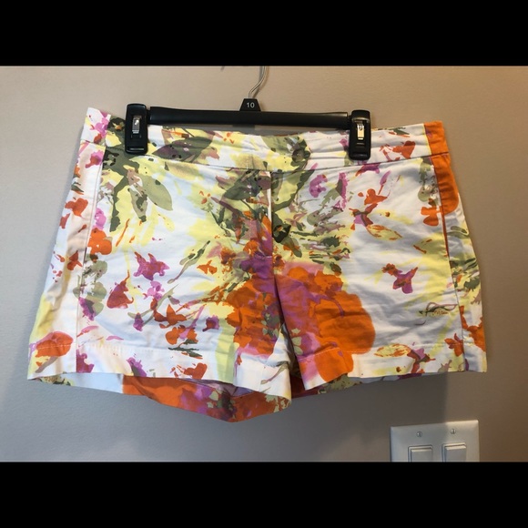 PRINTED SHORT - Picture 2 of 4